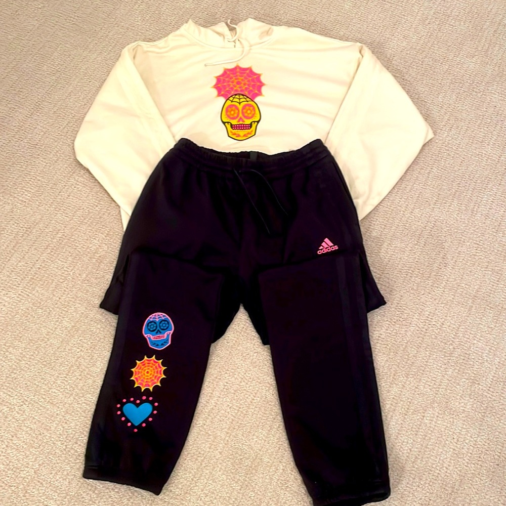 Mens Adidas Embroidered Hoodie and Pants Set Size M